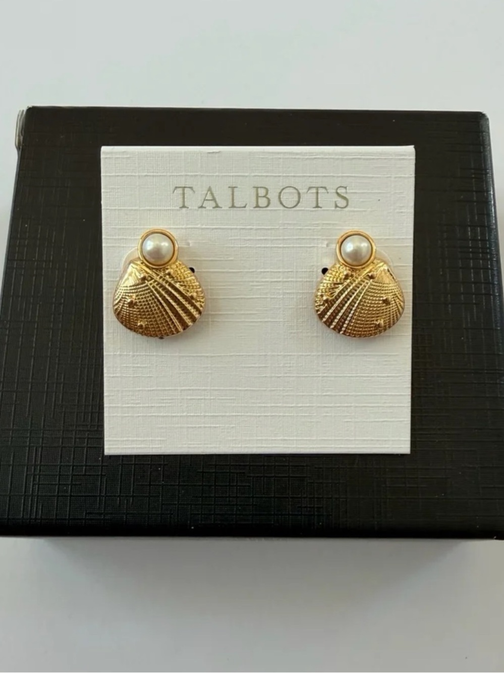 Talbots Seabrook Shell Earrings - Picture 4 of 15